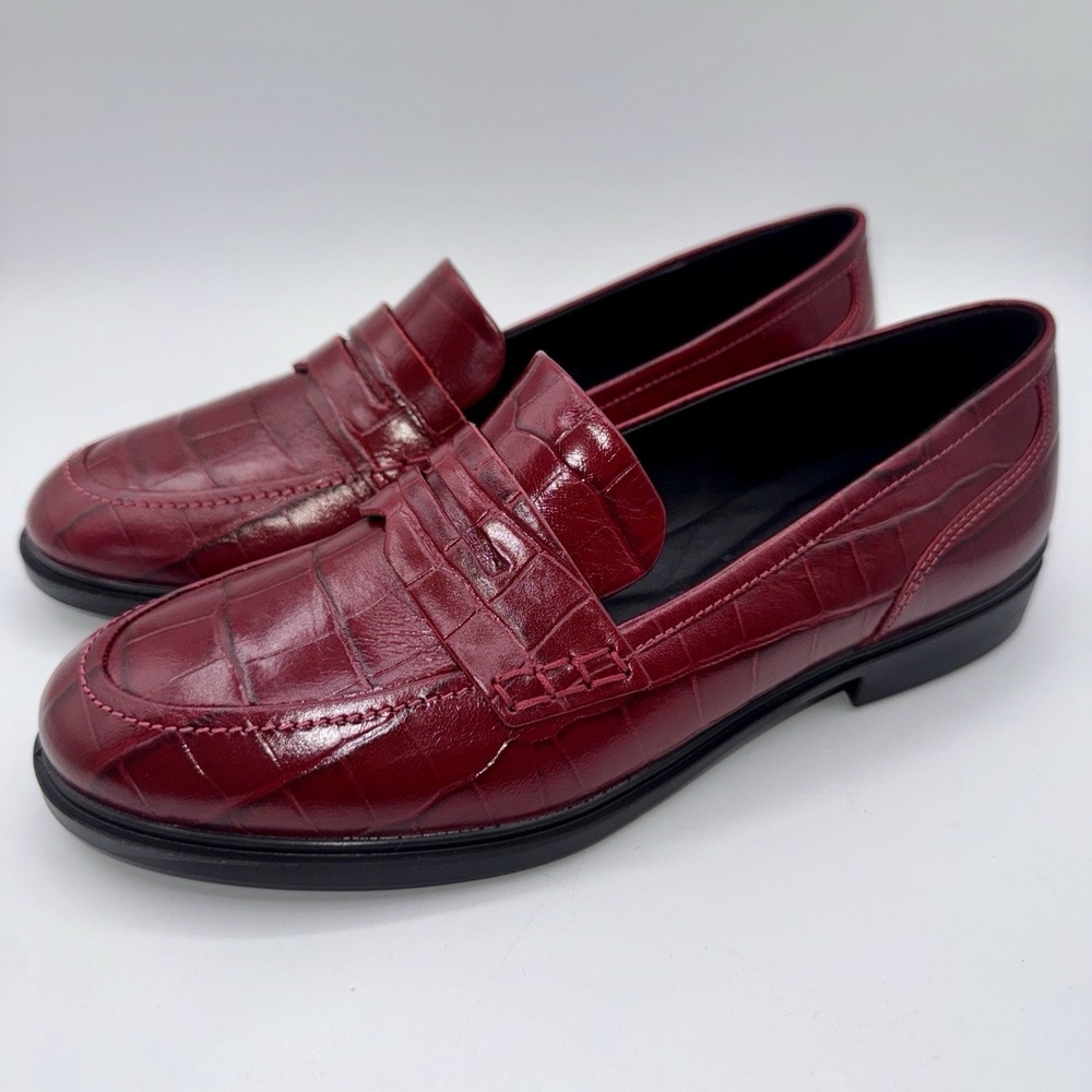 Ecco Classic 15 Penny Loafers Women's Size 8 EU 39 Brick Red Leather